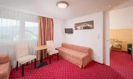 Family-room-Kalkstein-